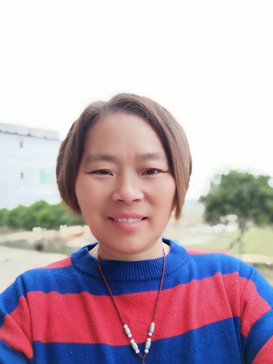 从事家政行业多年，会做饭带小孩，月嫂，做饭得到雇主...